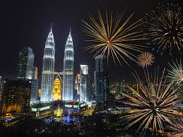 The main happening & packed area on this 2 holiday's eves is in the area right in front of pavilion & starhill, but the streets are typically packed from grand millenium hotel & lot10 onwards removed on: Where To Celebrate Nye Off The Beaten Path Caroline Constas