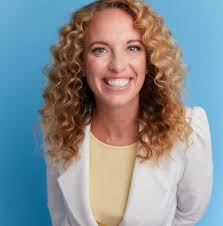 Alicia Robertson's Instagram, Twitter & Facebook