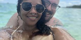 Deziree Smith and Aaron Larson's Wedding Website