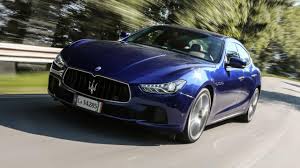 The 2017 maserati quattroporte gets a series of visual enhancements, revised interior as well as two distinctive trim levels to choose from. 2017 Maserati Ghibli Review Top Gear