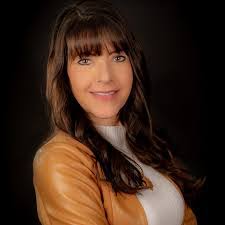 Bridget Nix's Instagram, Twitter & Facebook