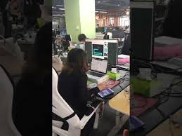 Then it suddenly flashes a picture of a scary face accompanied by a horrifying shriek. Good Old Scary Maze Game Prank On Chinese Colleagues The Reaction Was Pretty Epic Funny