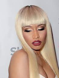 Nicki Minaj Slays Blonde Hair Like No Other I Mean That From The Bottom Of My Heart Nicki Minaj Hairstyles Nicki Minaj Barbie Nicki Minaj Outfits