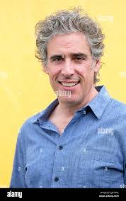 Steven Mangan's Instagram, Twitter & Facebook