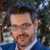 700+ perfiles de «Caram»