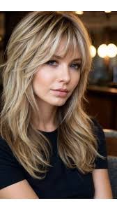 Lisa Cordani's Instagram, Twitter & Facebook