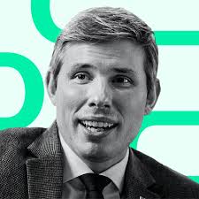 The Power of Influence: How Effective Communication Fuels Social Selling  Success