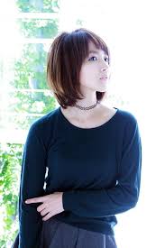 2016年はレイヤーカットが流行る 前髪三角ゾーン ひし形ショートボブで顔の輪郭がキレイに見える黄金シルエット 美容師 谷垣良和オフィシャルブログ u realm ginza 銀座の美容室 2021 美しい髪 ヘアスタイリング ひし形 ショート