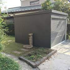 イナバ物置 そのまま塗っても大丈夫 商品の事例pin up toolbox 玄関 緑 アイアン塗料 物置