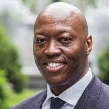 Leticia Burnett's Instagram, Twitter & Facebook