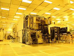 The next generation (asml announced the machine as nxe next) will have an na of 0.55, enabling a resolution of less than 8 nm. Leading Chipmakers Eye Euv Lithography To Save Moore S Law Ieee Spectrum