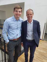 Löydä jäsenen håvard hellerud (hellerud) nettishakkiprofiili chess.comista. Emil Hellerud On Twitter Met With Space Veteran And Astronaut Cfuglesang Earlier Today To Talk About Astro Jessica Mission To The Iss In Five Minutes She Is Giving Her Final Interviews Before Take