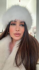 Lara Winter Benjamina