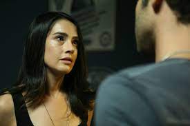 Born on 6th november, 1984 in zwolle, netherlands, she is famous for canim ailem. Funda Eryigit