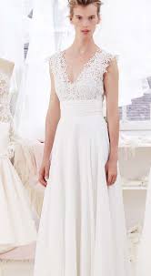 De coutume blanche, la robe varie en fonction du style que l'on désire adopter. Quelle Robe Choisir Pour Un Second Mariage Perle Maison De Mariee