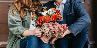 Give The Beautiful Heartfelt Gift Of Fresh Flowers Delight The Ones You Love By Sending Them The G Flower Delivery Monthly Flower Delivery Flower Subscription