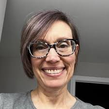 Laura Sealey (@sealey_laura)