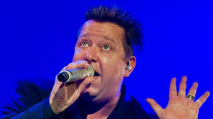 She grew up in mitte. Sebastian Krumbiegel Privat Bodenstandig Und Couragiert So Lebt Der Prinzen Sanger News De