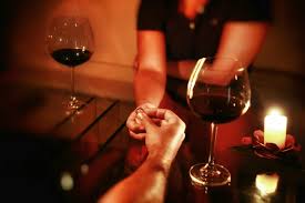 Maybe you would like to learn more about one of these? Como Hacer Una Cena Romantica En Casa Para Dos Facil Y Rapido Gq Mexico Y Latinoamerica
