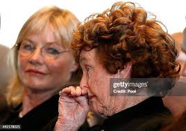 27 Maureen In 82 Photos & High Res Pictures