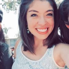 Yvette Casas 🕊 (@yvetteecasas)