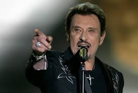 Johnny hallyday et les tatouages … une grande histoire d'amour dont le le rock n' roll est le thème johnny hallyday a alors fait tatouer une tête de lion rugissant en couleur pour lui faire plaisir. Lungenkrebs Johnny Hallyday Tod Eines Unsterblichen
