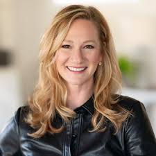 1132 Linden LN, Detroit Lakes, MN 56501