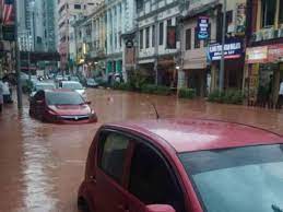 Beberapa keping gambar ini saya ambil from blogs. Lembah Klang Dilanda Banjir Kilat