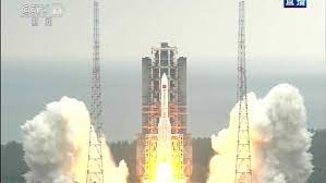 Diese woche wird erneut eine riesige chinesische raketenstufe auf der erde einschlagen. Ie8oxcobxaxhpm