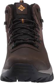 Columbia men's newton ridge plus ii waterproof hiking boot features our lightweight, durable midsole for long lasting comfort, superior cushioning, and high. Columbia Herren Waterproof Newton Ridge Plus Ii Wasserdichte Stiefel Columbia Amazon De Fashion