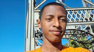 MANANJARY mi arà Akory aby lahaly. Amin'ny 2ora rehefa avy eo ny  fotoantsika ao amin'ny Grande Salle Commune Mananjary. Mpikarakara:  Association Vision Madagascar