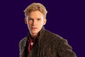 Cody simpson soaks up his first anastasia curtain call! Cody Simpson Ex Of Gigi Hadid Makes Broadway Debut