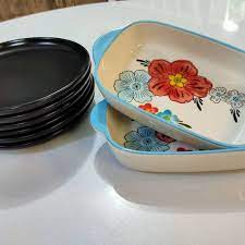 بيت العائلة on instagram سيت صحون بايركس السعر ١٨ الف دينار التفاصيل ٦ صحون قياس ٢٠ سم بايركس مستطيل قياس 22 16 ملاحظة ل القطع باير tableware plates kitchen