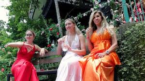 Balis Swingerclub - Die Geissens - Eine schrecklich glamouröse Familie -  RTLZWEI