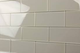 Light Grey Glass Subway Tile No Grout Line Google Search Glass Subway Tile Subway Tile Glass Tile