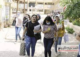 أكد عدد من طلاب الصف الثالث الإعدادي، أنّ امتحان الهندسة الذي عُقد اليوم، طويل ويحتاج وقتًا إضافيًا، موضحين أنّ الامتحان اشتمل على أسئلة عديدة من المقرر الدراسي لكنه يحتاج إلى وقت في التكفير للإجابة عليها. 1gnmlditirfj5m