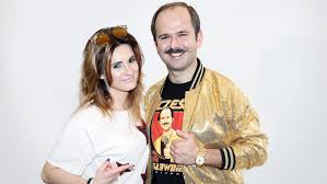 W teatrze capitol tym razem spotkali się sławomir i kajra, czesuaf, formacje ani mru mru oraz paranienormalni, a także szymon łątkowski i bogusław kudłek. Slawomir I Kajra O Swoim Weselu Jak Sie Bawili Polsat Pl