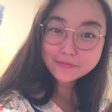 Molly Zhang's Instagram, Twitter & Facebook