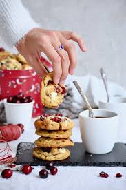 Cookies Au Chocolat Blanc Et Canneberges Cookies Chocolat Blanc Chocolat Blanc Chocolat