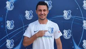 Farul a avut un început foarte bun de campionat cu o victorie și două. Bine Ai Venit Florin Purece Farul ConstanÈ›a