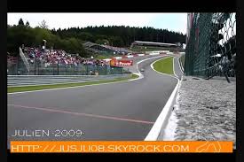 Often confused with eau rouge, the small left hand kink leading up to raidillon, . Formula 1 Eau Rouge Spa Francorchamps 2009 Youtube