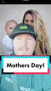 Darren Hatch's Instagram, Twitter & Facebook