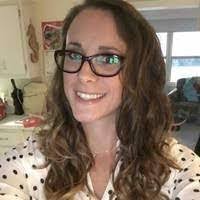 Leanne Neff's Instagram, Twitter & Facebook