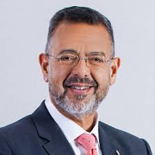 About The Speaker [Datuk Muhamad Umar Swift]