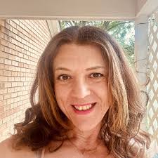 Craft-focused groups for creative discussions