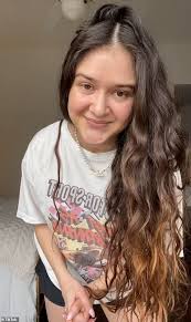 I keep my arms toned with this 'lazy girl workout'