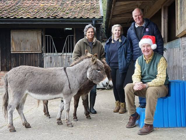 A familiar face, a caring heart and a milestone worth celebrating — Peter Wright turns 70! 🥳 Loved by viewers of The Yorkshire Vet, Peter has also been championing donkeys as an ambassador since 2019.
