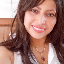 Nicaragua en los años de 1950's Hombre atrapando un tiburón de agua dulce  en el lago Managua, Nicaragua. 🇳🇮 #fotoshistoricasdenicaragua  #paginadenicaraguaysuhistoria #leóneneltiempo #el_bachi #OscarSalinas  #Nicaragua