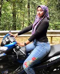 Maybe you would like to learn more about one of these? Pin Oleh Arthur Wolfgang Di Hijab 14 Wanita Terseksi Wanita Berlekuk Mode Wanita