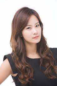 Her birthday, what she did before fame, her family life, fun trivia facts, popularity rankings, and more. Kim Ji Min 1984 Asianwiki